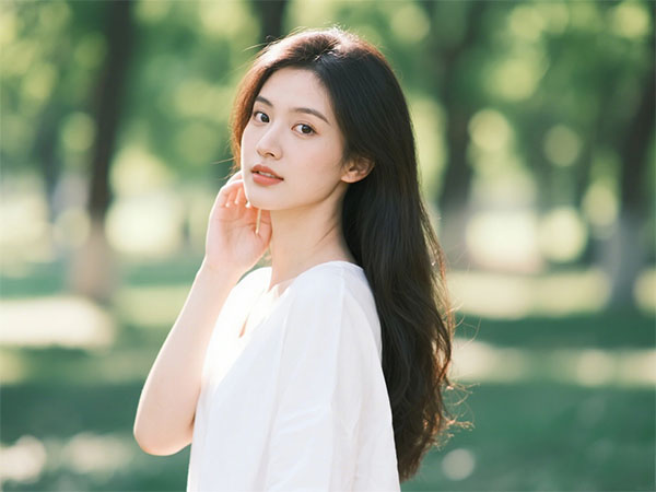 射手座女生和双鱼女：射手座女生与双鱼女的完美碰撞，探秘两种灵魂的浪漫交织