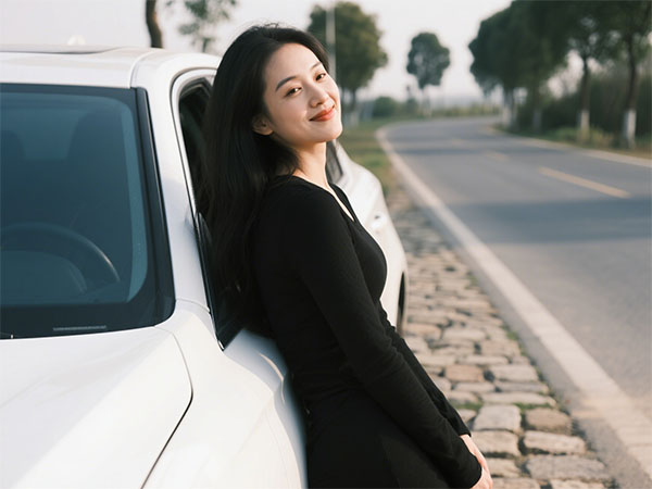 射手座婚姻运势女：射手座女性婚姻运势揭秘，爱与幸福的未来在这里等你！