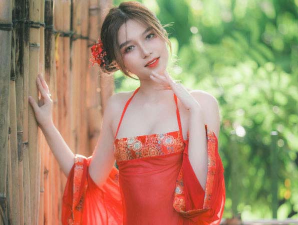 属猴的摩羯座女生：摩羯女与生肖猴的完美结合，看看她们如何演绎精彩人生！