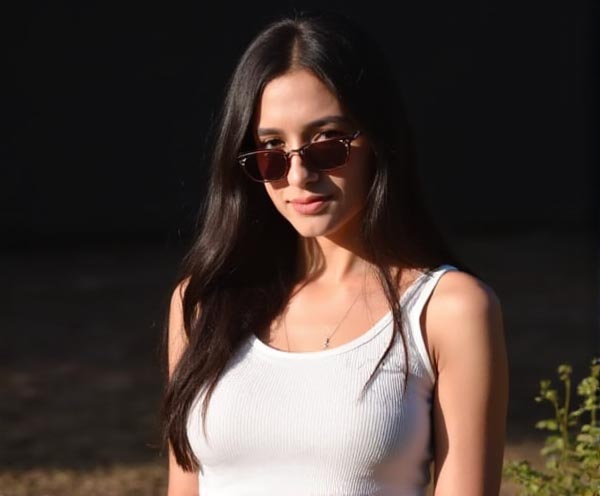 属马的下半年运势如何：马年下半年运势大揭秘，财运爱情双丰收！