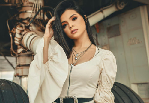属牛女今年运势：牛女2023年运势大揭秘，开启你的好运之门！